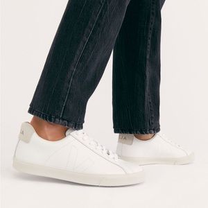 Veja Esplar Womens Leather Sneakers